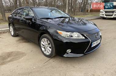 Седан Lexus ES 2012 в Ізмаїлі