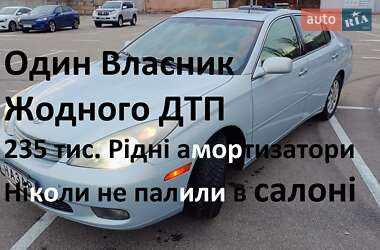 Седан Lexus ES 2004 в Киеве