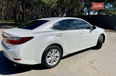 Седан Lexus ES 2013 в Кропивницком