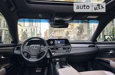 Седан Lexus ES 2022 в Киеве