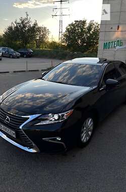 Lexus ES 2016