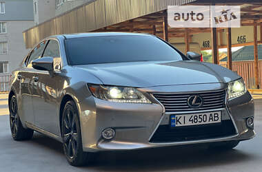 Седан Lexus ES 2014 в Белой Церкви