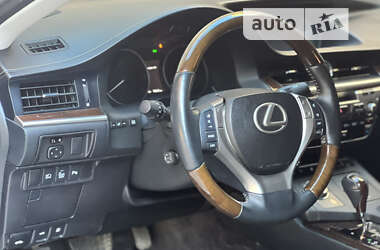 Седан Lexus ES 2014 в Белой Церкви