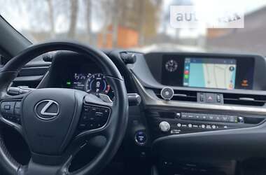 Седан Lexus ES 2021 в Ватутино
