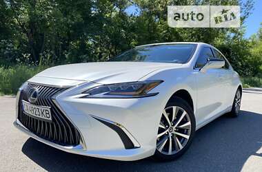 Lexus ES 2021