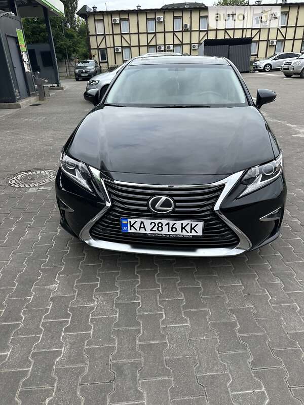 Седан Lexus ES 2018 в Ровно