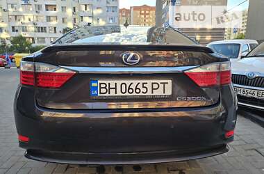 Седан Lexus ES 2013 в Одесі