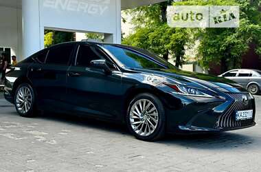 Седан Lexus ES 2019 в Дніпрі