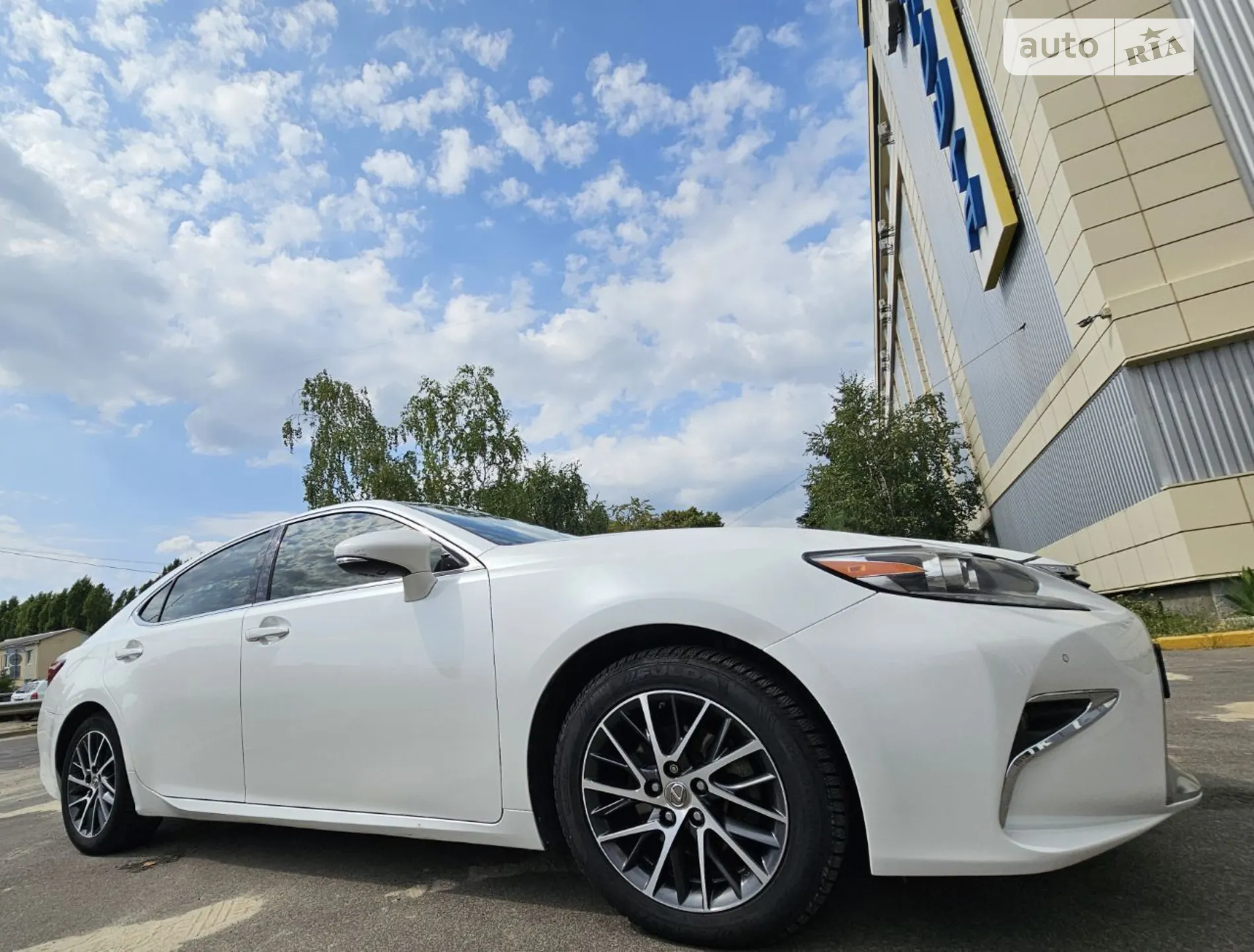 2016 Lexus ES - мініатюра 12