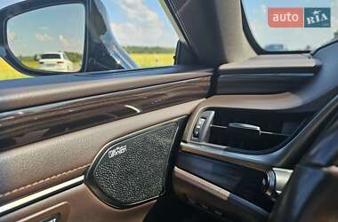 Седан Lexus ES 2018 в Ровно