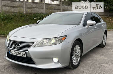 Седан Lexus ES 2013 в Тернополе