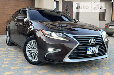 Седан Lexus ES 2016 в Херсоні