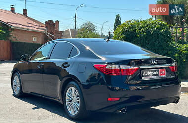 Седан Lexus ES 2013 в Вінниці