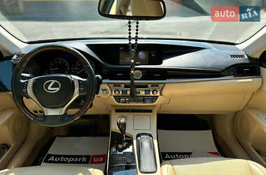 Седан Lexus ES 2013 в Вінниці