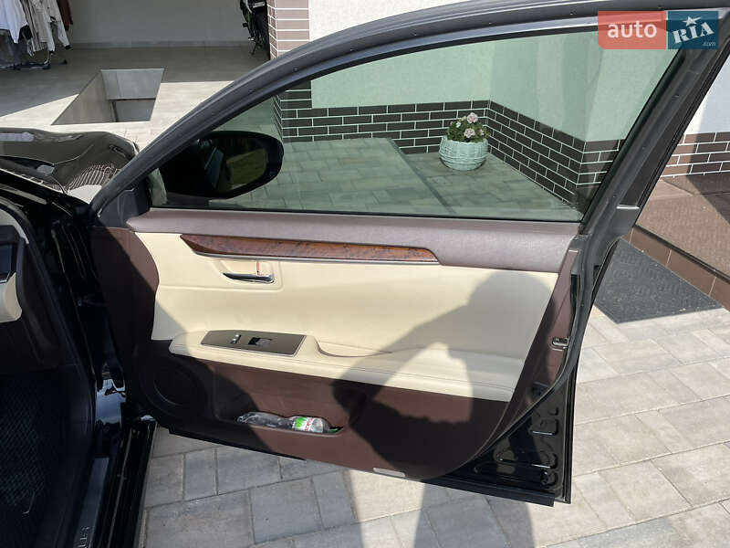 Седан Lexus ES 2018 в Одессе