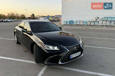 Седан Lexus ES 2022 в Борисполе