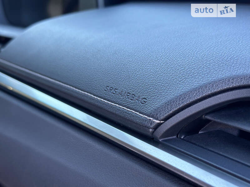 Седан Lexus ES 2019 в Днепре