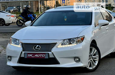 Седан Lexus ES 2014 в Києві