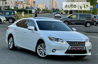 Седан Lexus ES 2014 в Києві