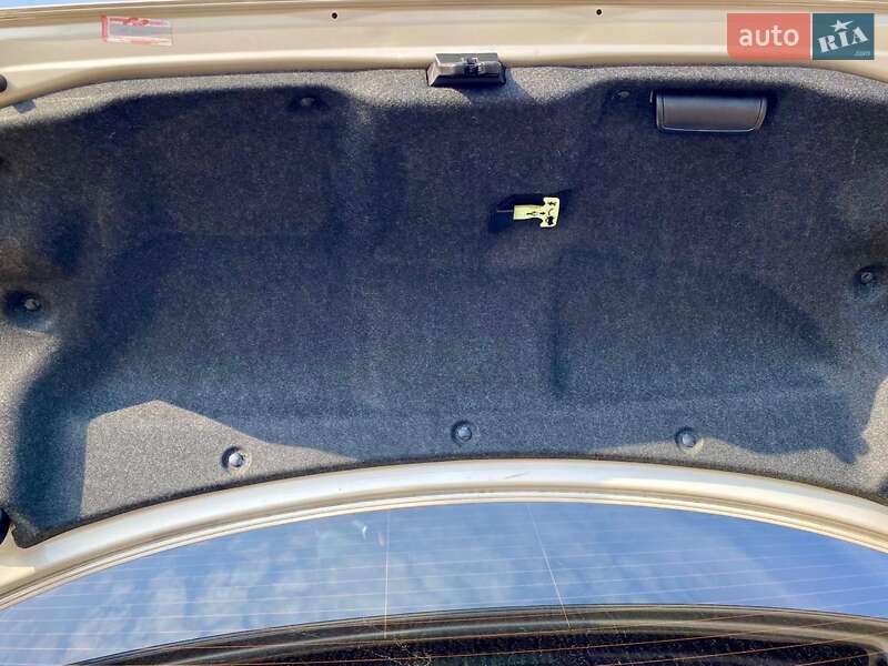 Седан Lexus ES 2013 в Черкассах