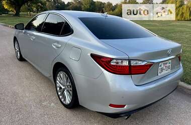 Седан Lexus ES 2013 в 
