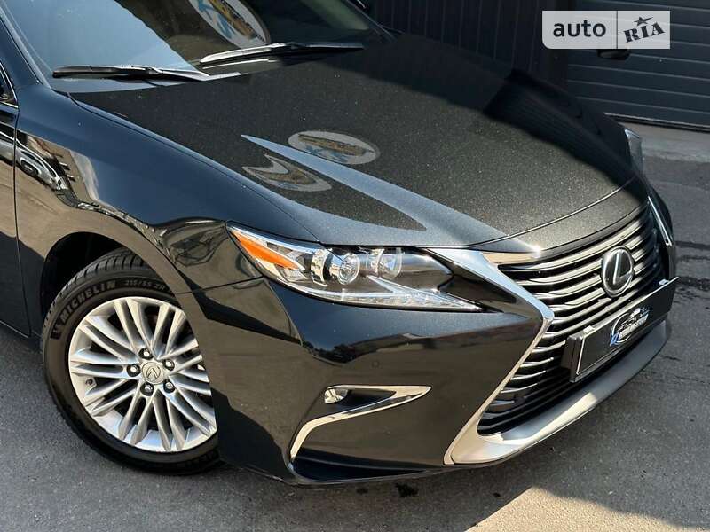 Седан Lexus ES 2018 в Києві