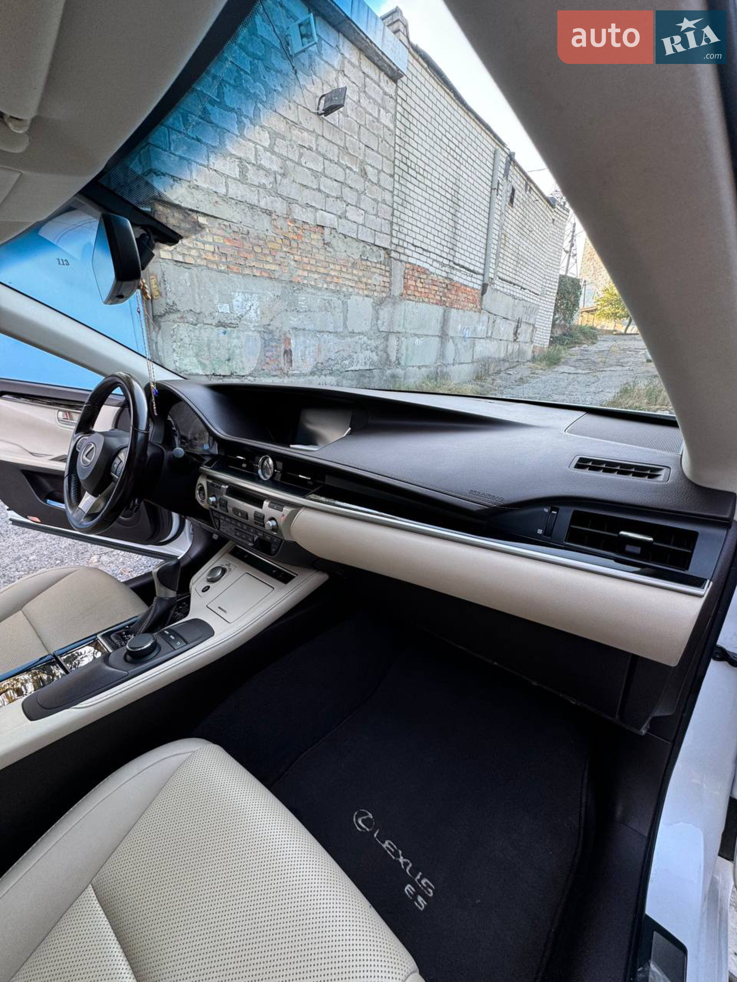 2016 Lexus ES - мініатюра 14