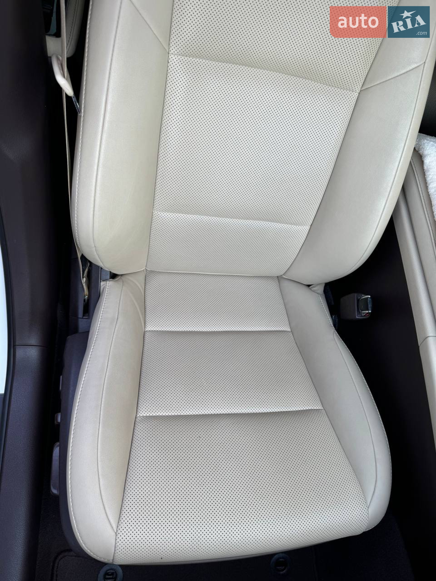 2016 Lexus ES - мініатюра 16