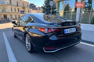 Седан Lexus ES 2019 в Киеве