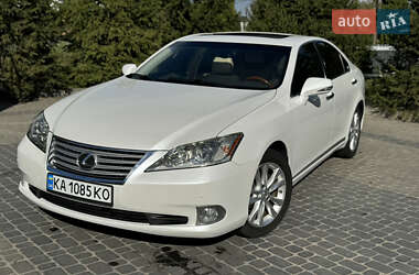 Седан Lexus ES 2012 в Виннице