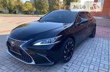 Седан Lexus ES 2019 в Запоріжжі