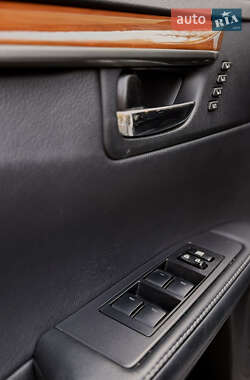 Седан Lexus ES 2013 в 
