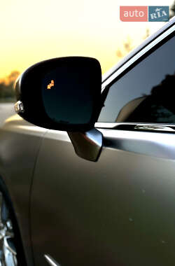 Седан Lexus ES 2013 в 