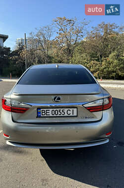 Седан Lexus ES 2015 в Одессе