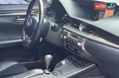 Седан Lexus ES 2013 в Белой Церкви