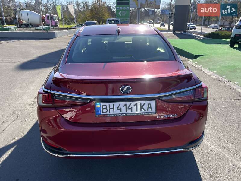 Седан Lexus ES 2018 в Одессе