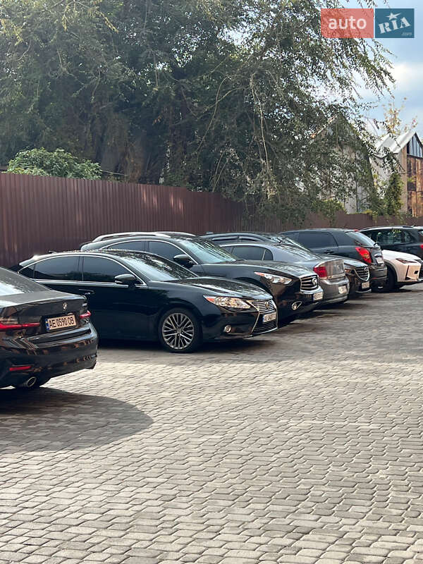 Седан Lexus ES 2015 в Одессе