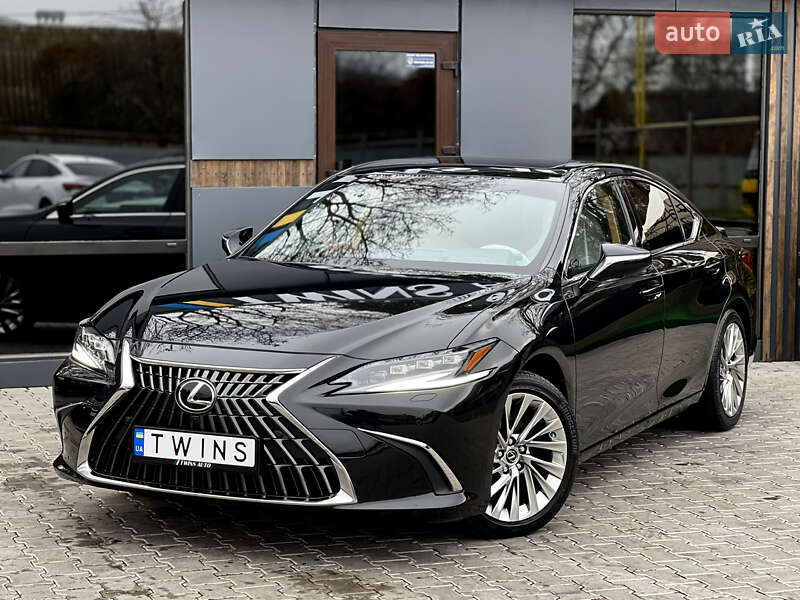 Седан Lexus ES 2022 в Одесі