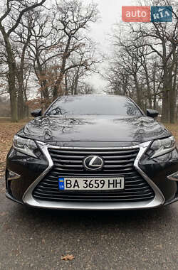 Седан Lexus ES 2017 в Білій Церкві