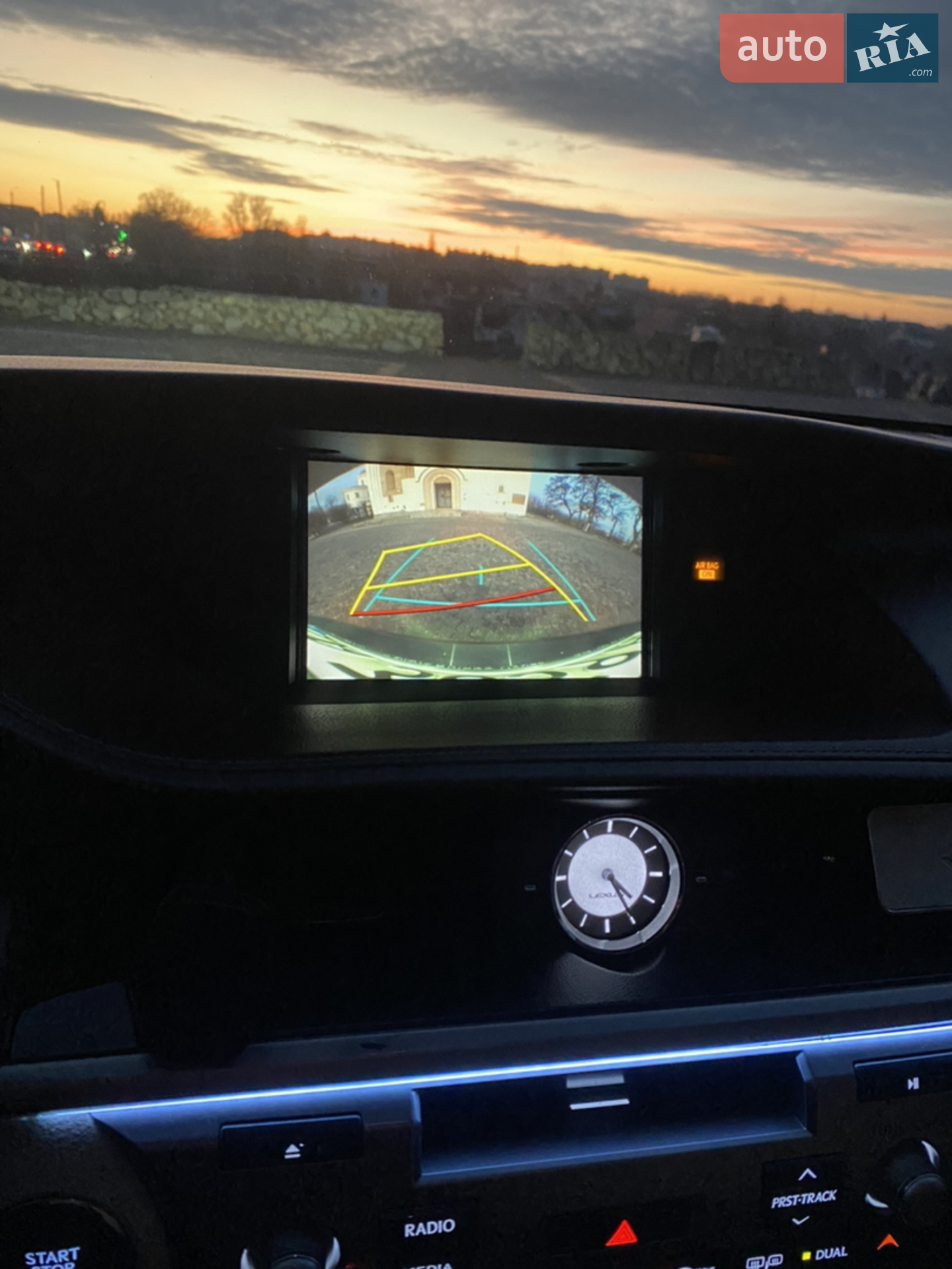 2017 Lexus ES - мініатюра 9