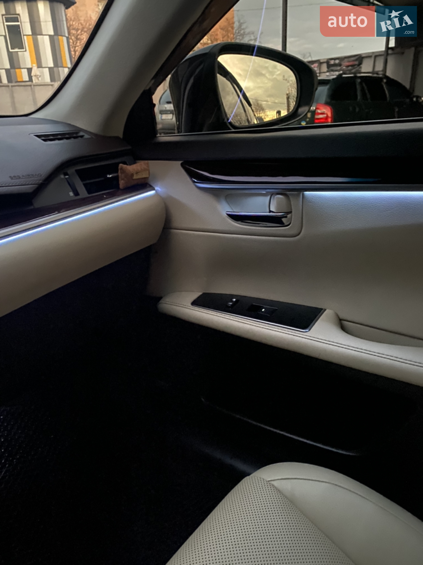 2017 Lexus ES - мініатюра 20