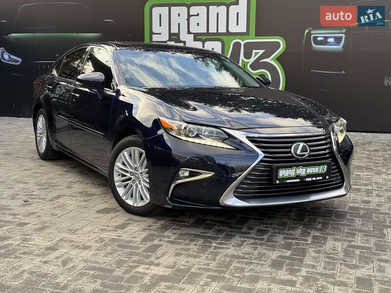 Седан Lexus ES 2015 в Киеве