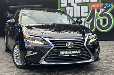 Седан Lexus ES 2015 в Киеве