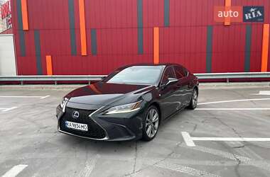 Седан Lexus ES 2019 в Киеве