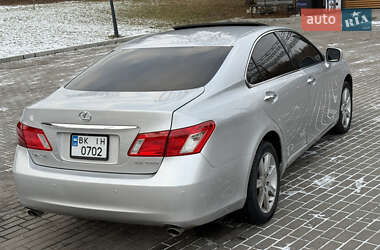 Седан Lexus ES 2007 в Ровно