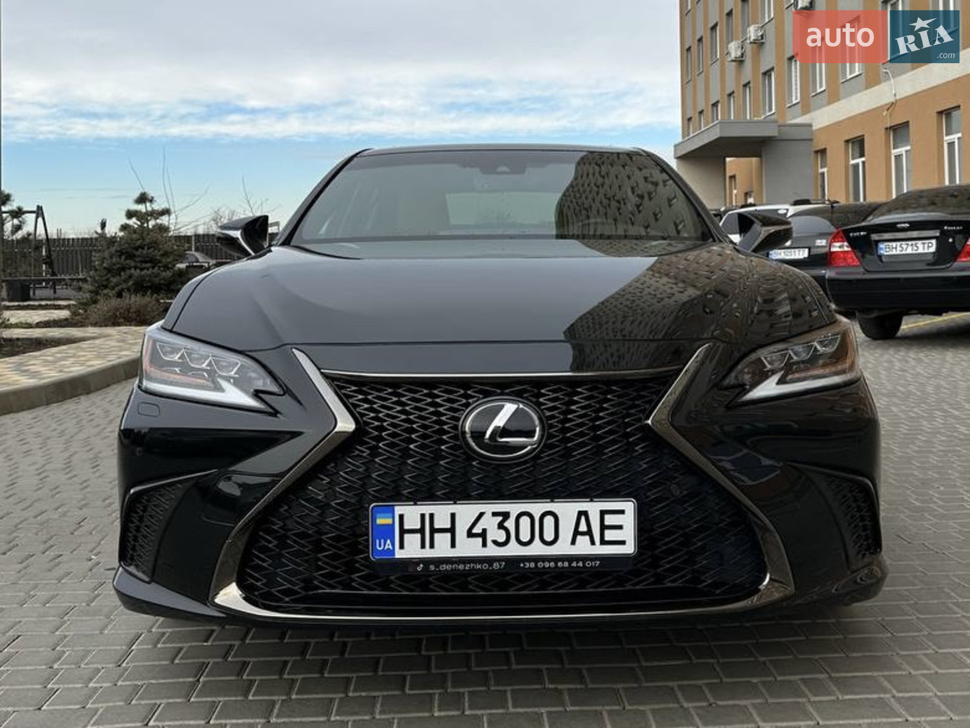 2019 Lexus ES - фото 1