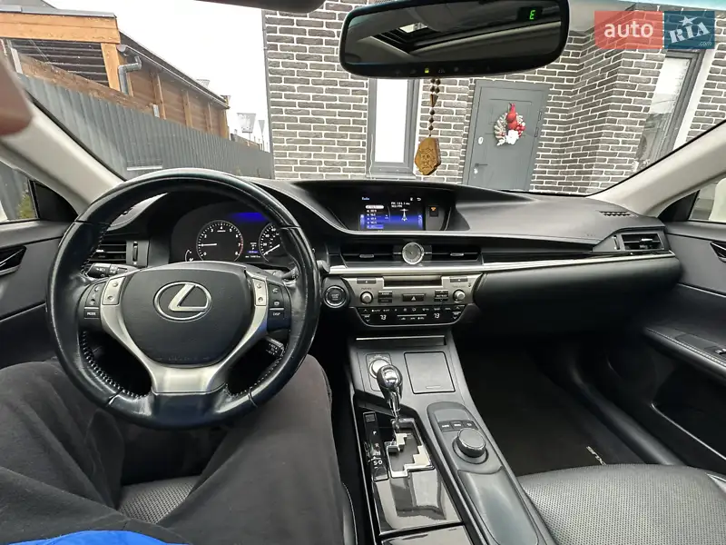 Lexus ES 2015