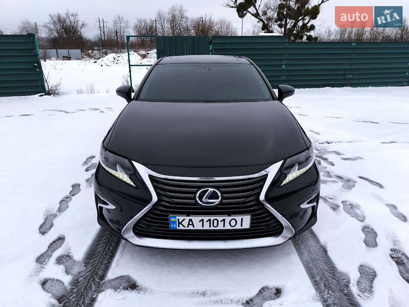 Седан Lexus ES 2014 в Києві