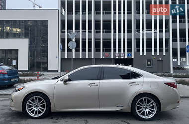 Седан Lexus ES 2012 в Києві