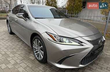 Седан Lexus ES 2020 в Києві